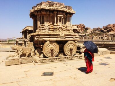hampi architecture temple antiquite charriot de pierre