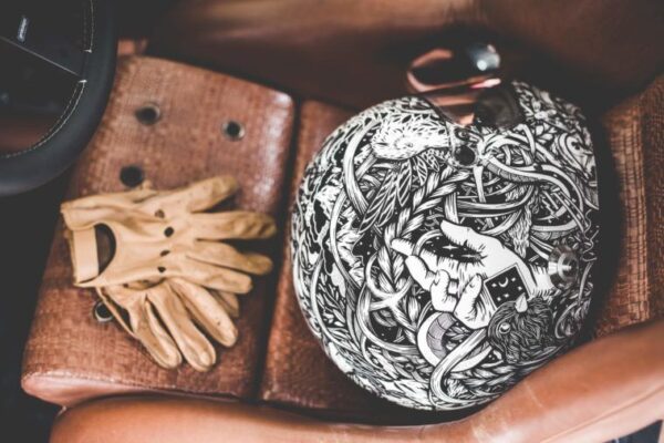 Alex & Marine: ink, nature and biking