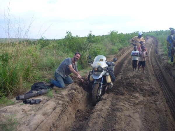 Luc Cotterelle : 2 ans et demi à moto en Afrique
