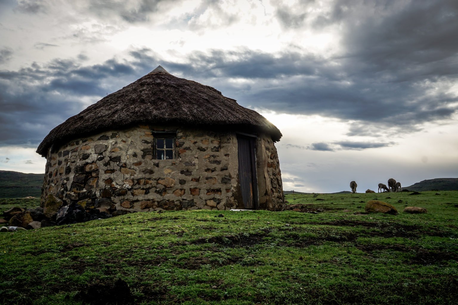 maison en pierres en afrique