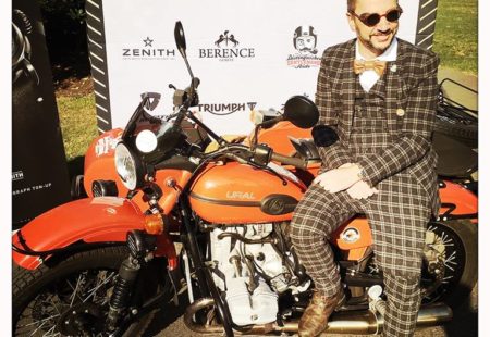 In 2015, Laurent took part in his first Gentleman’s Ride in Geneva, an event that brought together almost 300 people to raise funds for prostate cancer. As the top donor in 2017, the Gentlemen GVA approached Laurent and asked him to become an active member of this team of philanthropist riders, vintage amateurs and retro bikers. Two years ago, he went down to the  <a href="https://www.wheels-and-waves.com/en/">Wheels and Waves</a> festival in Biarritz with his Land Rover Defender, his Triumph and some other beauties on a trailer and even rode across the Bardenas desert in Spain. This summer, he is setting off on a road trip in Scotland before taking part in the Distinguished Gentleman's Ride at the end of September. This aficionado of bikes and vast spaces wants to take a closer look at life: "There are still so many things to explore and draw around you or on the other end of the earth!" He never ceases to dream of faraway lands. Until he jets off again, he has a weekend reunion on the books with the other Frozen Riders at the end of the summer around Satigny's vineyards. 